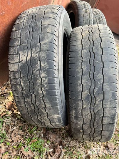 Bridgestone Dueler H/T 687 225/65 R17