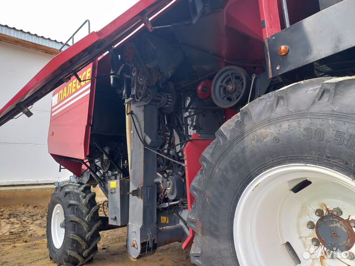 Комбайн Брянсксельмаш КЗС-1218-29, 2015