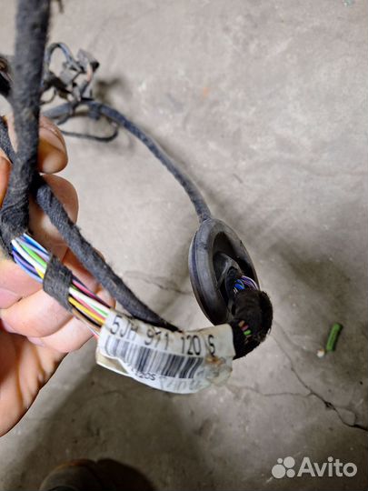 Проводка передней левой двери skoda rapid