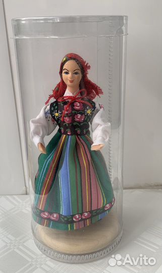 Сувенирная кукла в национальном костюме, Польша
