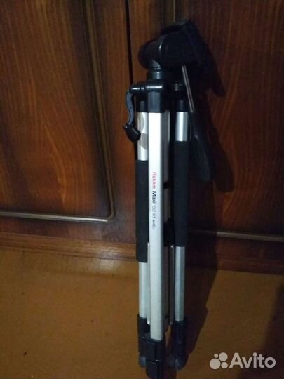 Штатив для фотоаппарата