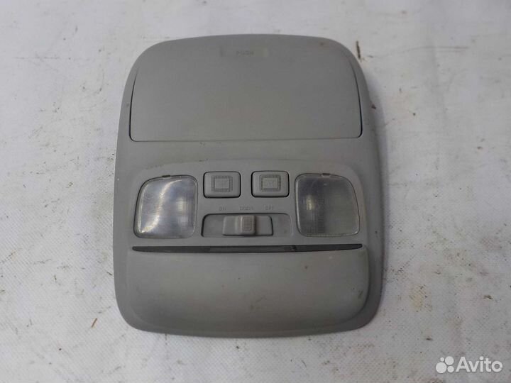 Плафон освещения салона Hyundai Trajet