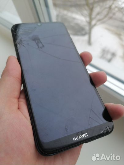 HUAWEI Y6 (2019), 2/32 ГБ