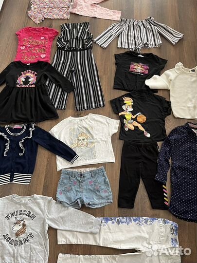 Продам пакетом одежду для девочки.110-116