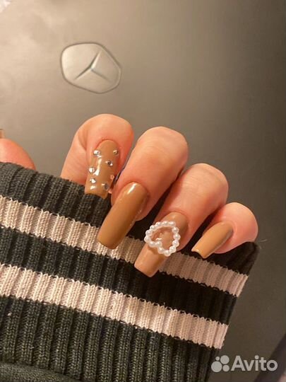 Наращивание ногтей модель