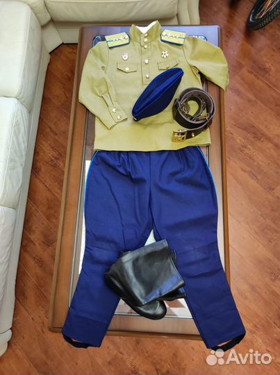 Военная форма на 9 мая