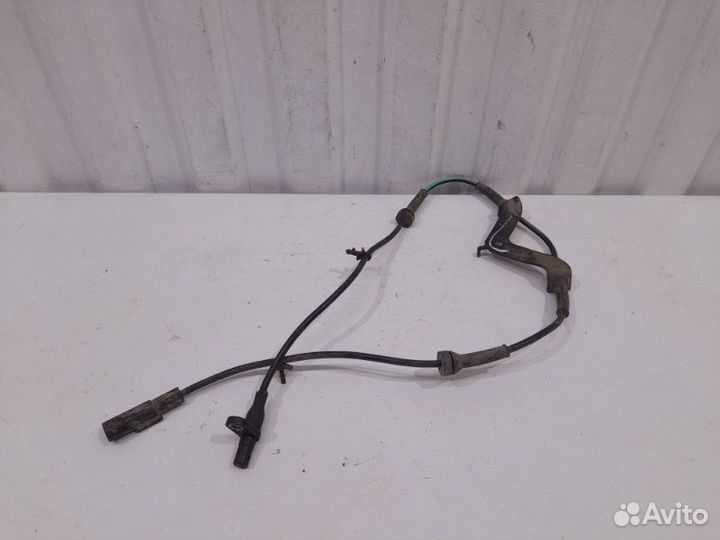 Датчик ABS задний левый Nissan Qashqai J11 2.0