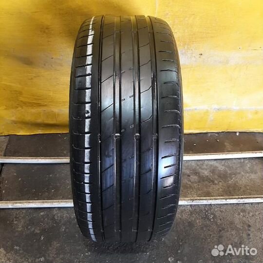 Nexen N'Fera SU1 235/45 R18