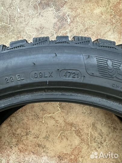 Michelin X-Ice North 4 235/45 R18