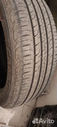 Goodyear EfficientGrip Performance SUV 225/55 R19