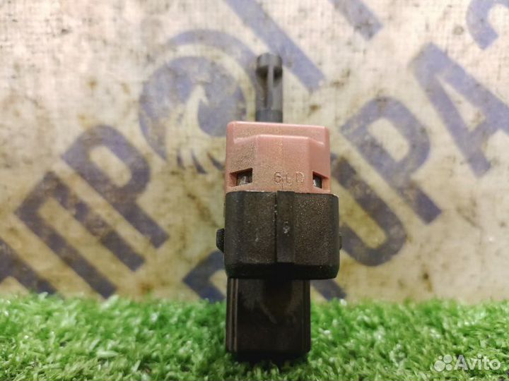Выключатель стоп-сигнала (Лягушка) Renault Fluence