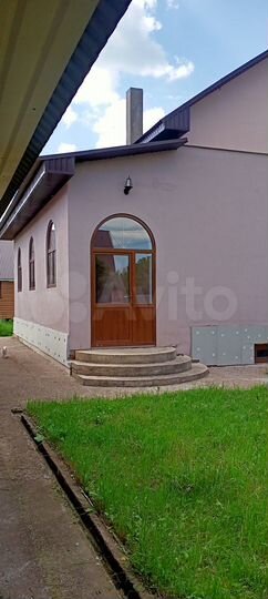 Коттедж 323 м² на участке 15 сот.