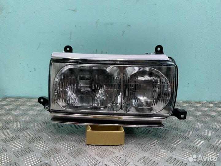 Фара правая Toyota Land Cruiser 80 95-98Г