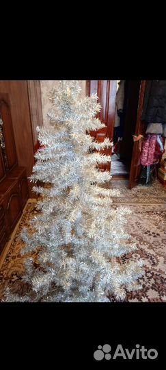 Елка искусственная