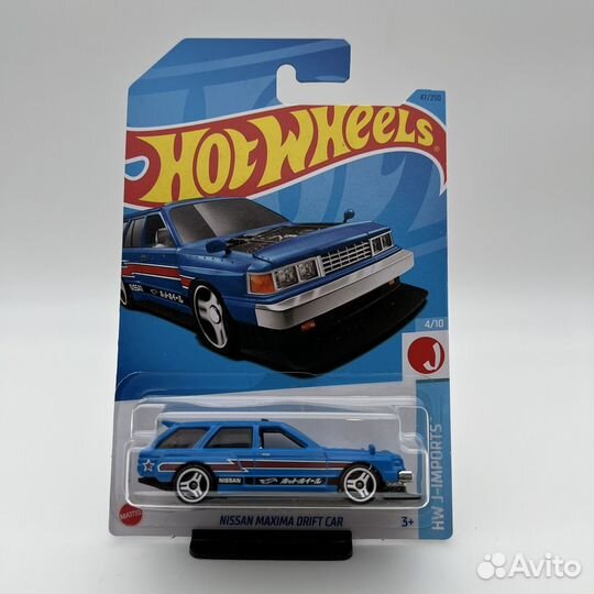 Машинка Hot Wheels Nissan Maxima Drift Car