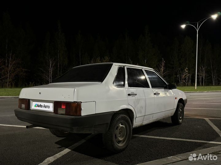 ВАЗ 21099 1.5 МТ, 1997, 200 000 км