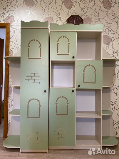 Комплект детской мебели. Кровать и шкафы