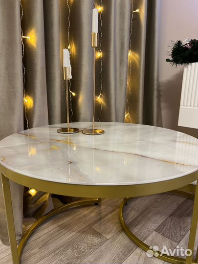 Журнальный столик золотой круглый