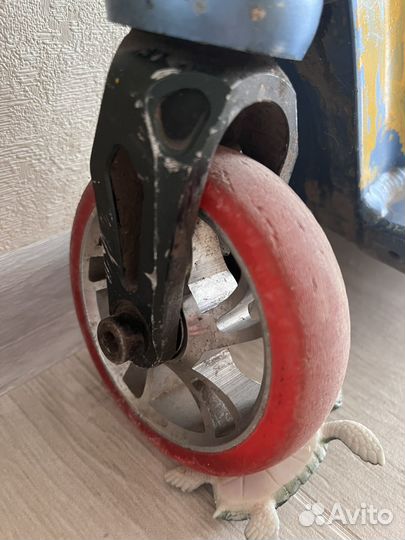 Самокат трюковой