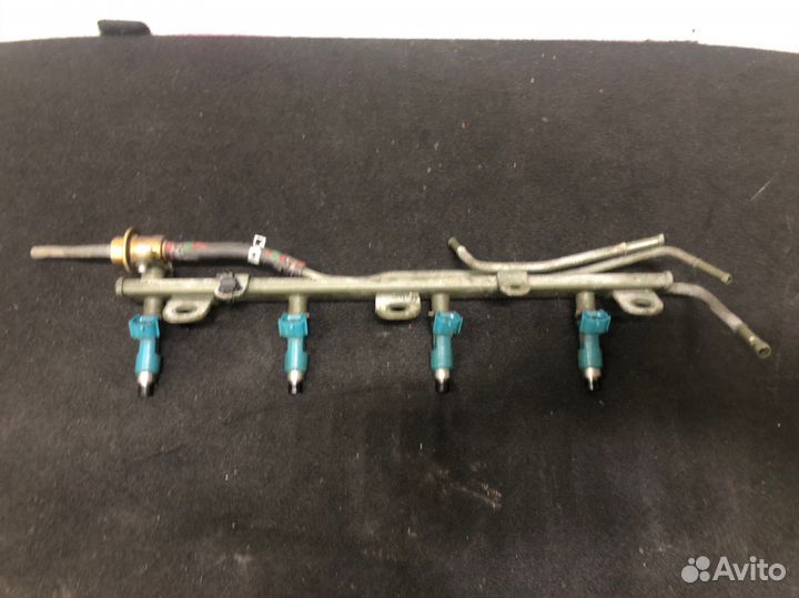 Топливная рампа Suzuki Grand Vitara J20A