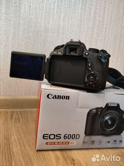 Зеркальный фотоаппарат Canon eos 600d kid