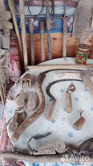 Старинный инструмент