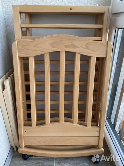 Детская кроватка, матрас, чехлы, простыни