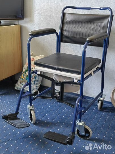 Санитарный стул для ивалида