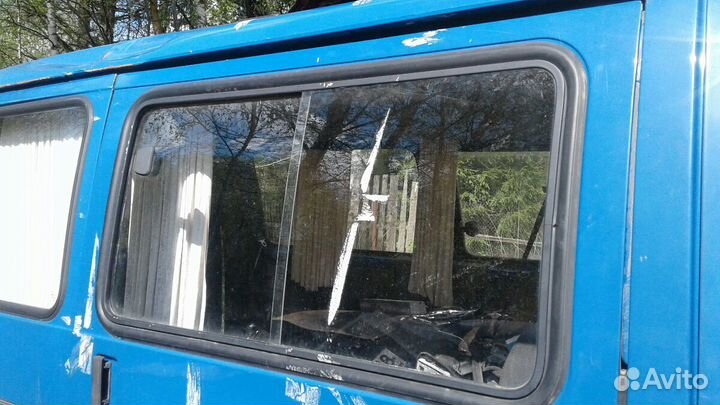 Газель Стекла