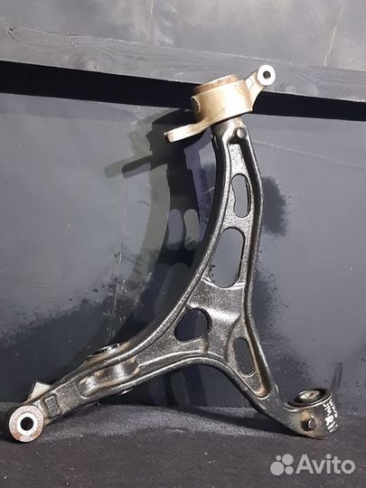 Рычаг передний нижний для Jeep Grand Cherokee WK2