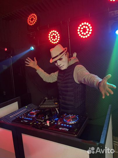 Диджей/DJ/Кавер-Исполнитель/Свой «звук» + «свет»