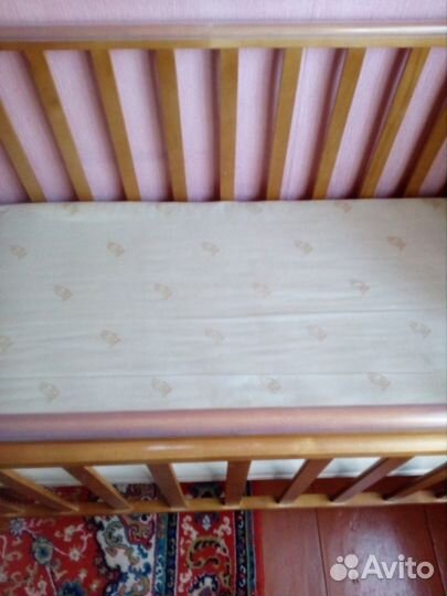 Продам детскую кроватку
