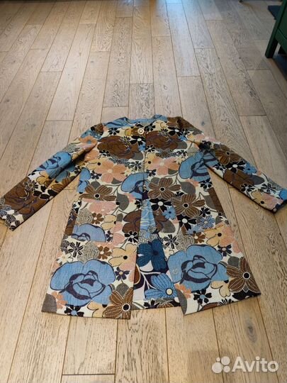 Пальто из парчи