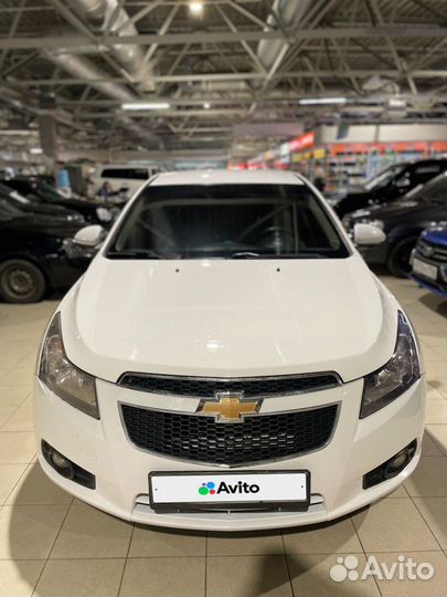 Chevrolet Cruze 1.6 AT, 2011, 198 000 км