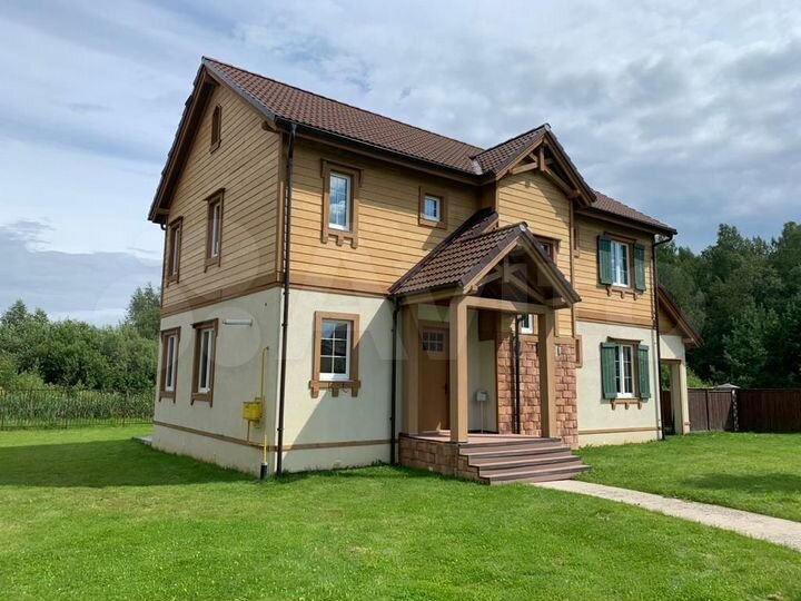 Дом 205 м² на участке 8 сот.