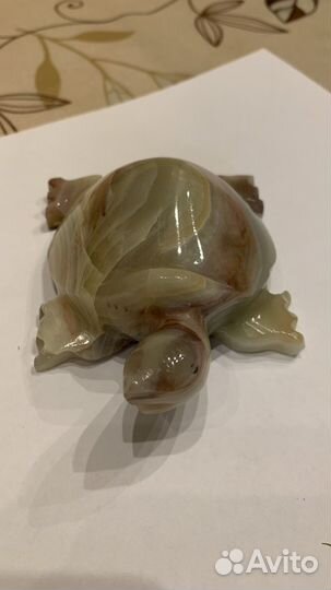 Фигурки из натурального камня