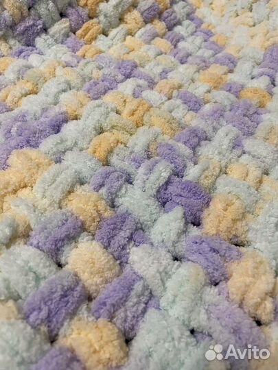 Мягкий плед ручной работы