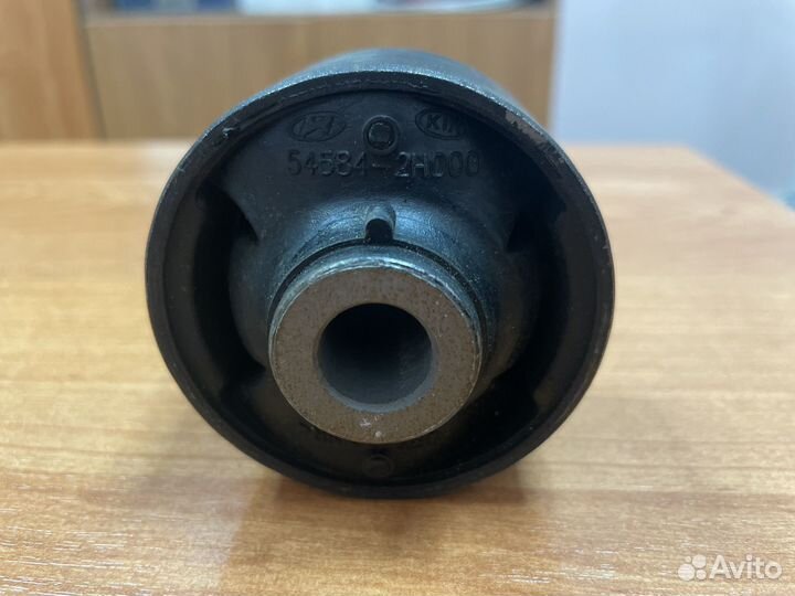 Задние сайлентблоки переднего рычага