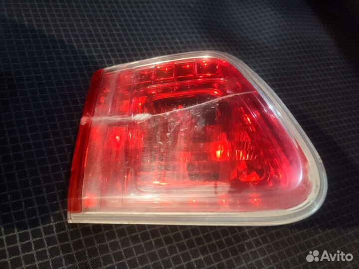 Стопы задние Авенсис 27