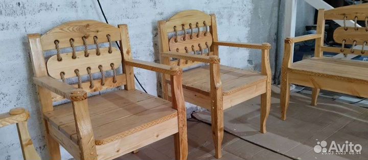 Комплект мебели из массива лиственницы