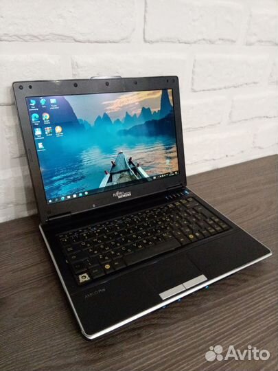 Ноутбук Fujitsu Siemens Amilo pro V3205