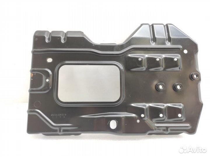 Крепление аккумулятора Mercedes-Benz C-Class W204