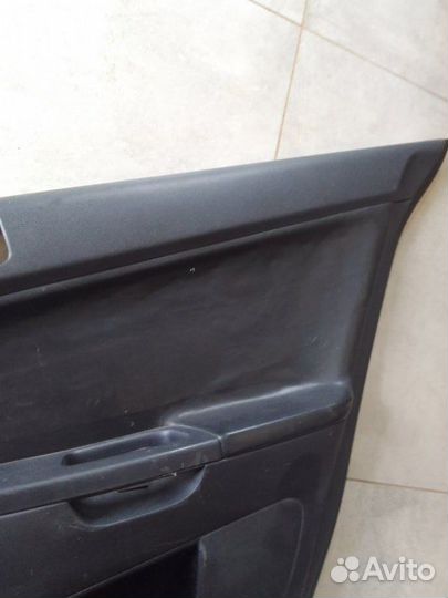 Обшивка двери задняя правая Mitsubishi Lancer 10