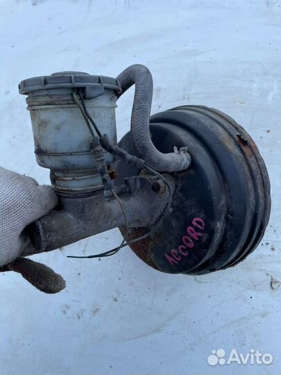 Главный тормозной цилиндр + вакуум honda accord