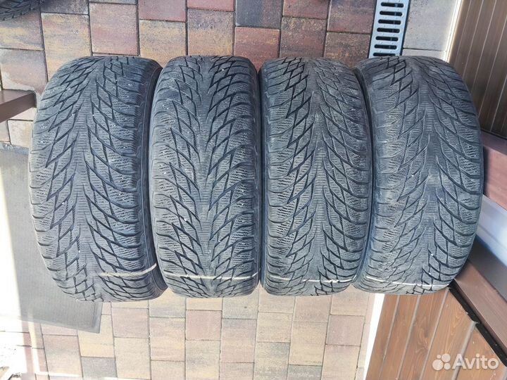 Nokian Tyres Hakkapeliitta R2 235/55 R17 103