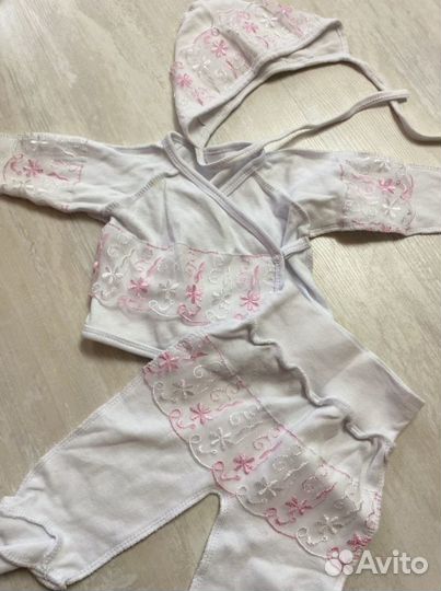 Комплект на выписку для девочки