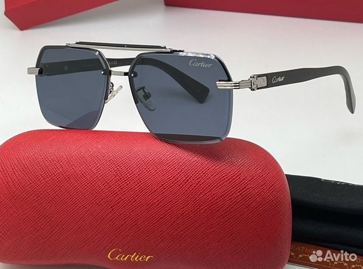 Солнцезащитные очки Cartier