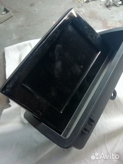 Штатный экран мультимедиа Ауди Q3