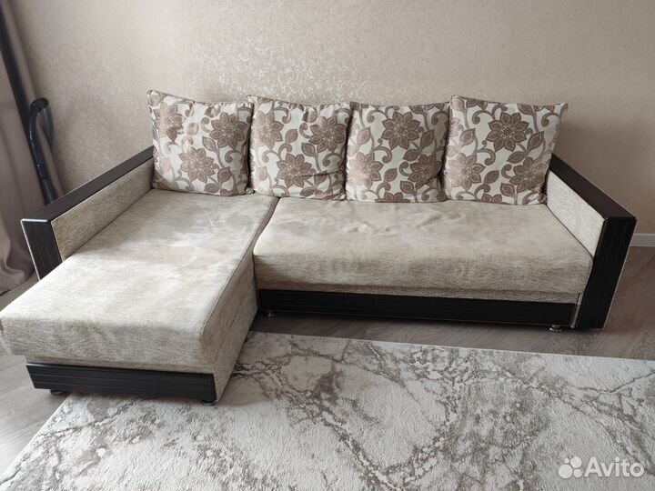 Угловой диван бу