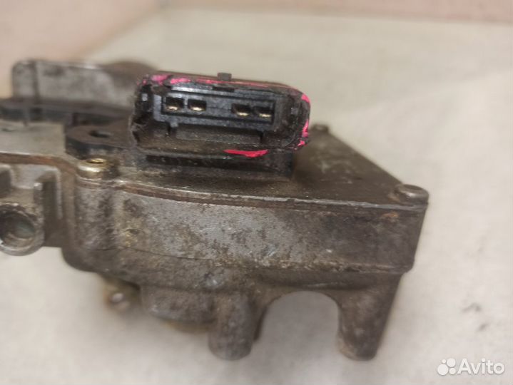 Моторчик стеклоочистителя передний